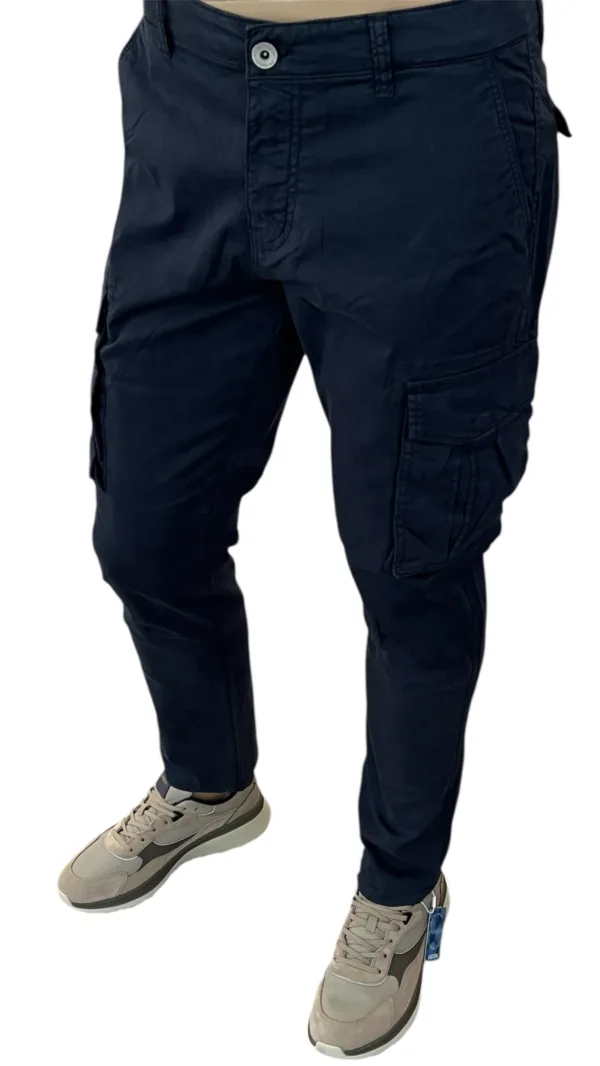 Pantalone cargo senza elastico
