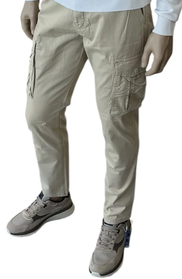 Pantalone cargo senza elastico