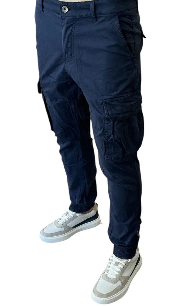 Pantalone cargo con elastico