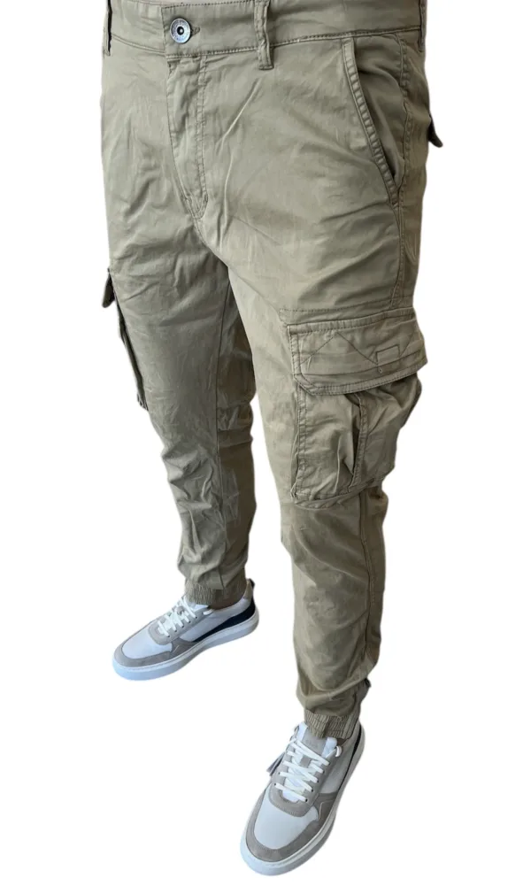 Pantalone cargo con elastico
